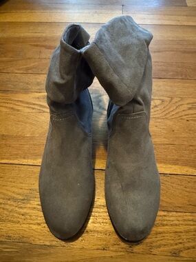 Women’s Soft Suede Slouch Ankle Boots in Taupe